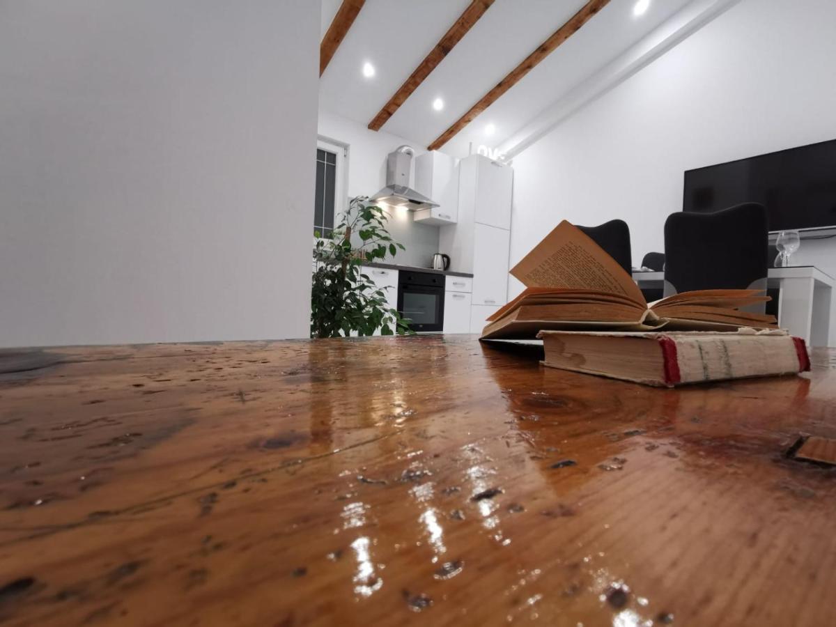 Apartmani Pina 2 Kaštela Extérieur photo